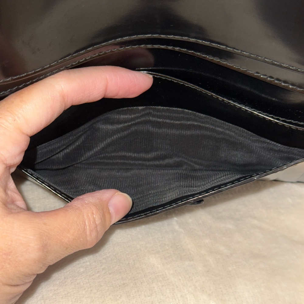 Gucci Glossy Black Leather Clutch - Picture 13 of 14